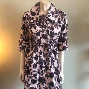 “NEW ARRIVALS” Brand- New Forever 21 Women's Coat with three buttons.